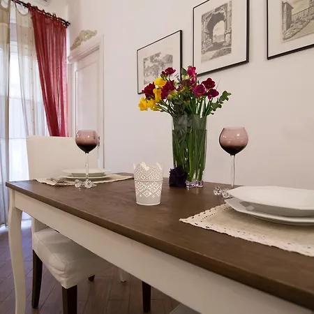 Apartamento Very Close To S Peter Square, Few Minutes Walk To Metro A Roma